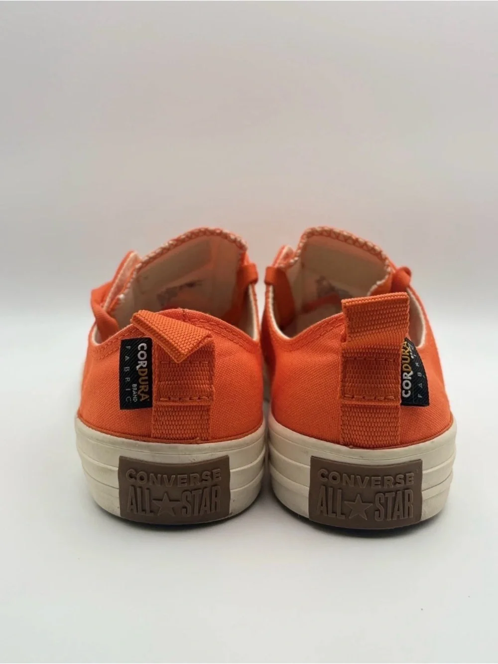 Converse rubber front up